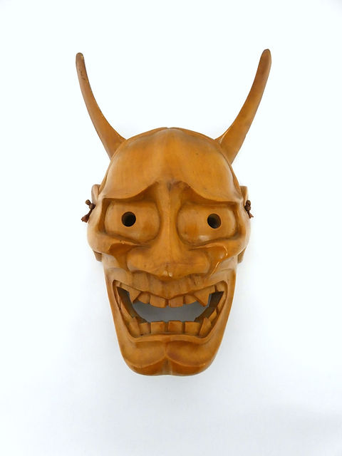 Amazon.co.jp: N) 般若面 木彫 木製 極上木目 魔除け 刳抜 能面 般若