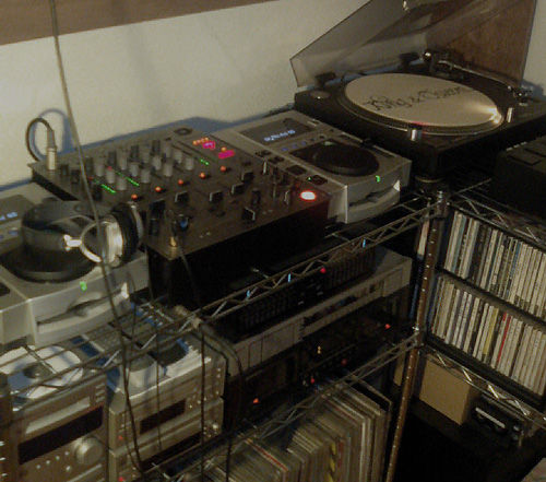 DJ機材 teruteru.1853 DJ機材 teruteru.1853 CDJ誕生25周年記念特設サイト