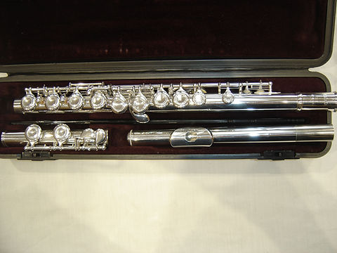 YAMAHA YFL-211 ヤマハ フルート 後期 美品 YAMAHA Flute Yfl-211