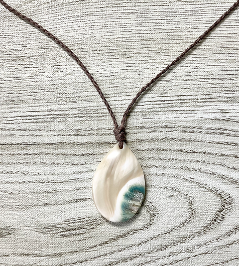 夜光貝ネックレス/コード/ドロップ大 | 海猫屋