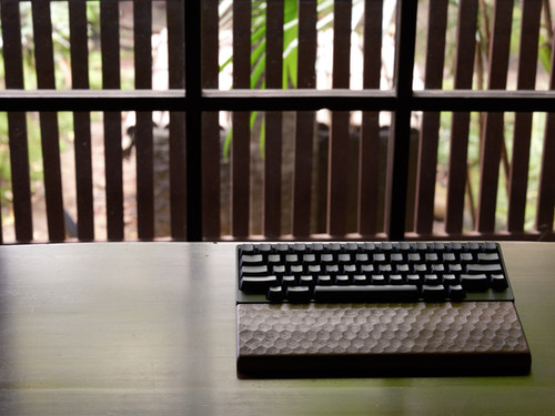 HHKB専用 亀甲名栗（きっこうなぐり）木製パームレスト＆キーボード