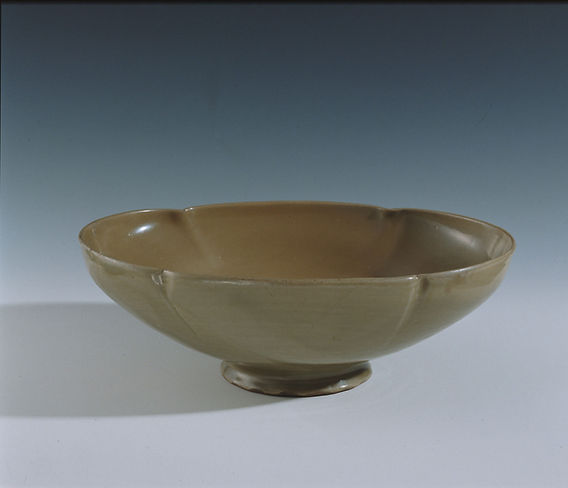 宋時代青磁越州窯刻花文碗茶鉢越窯 唐物古賞物時代物（F117）