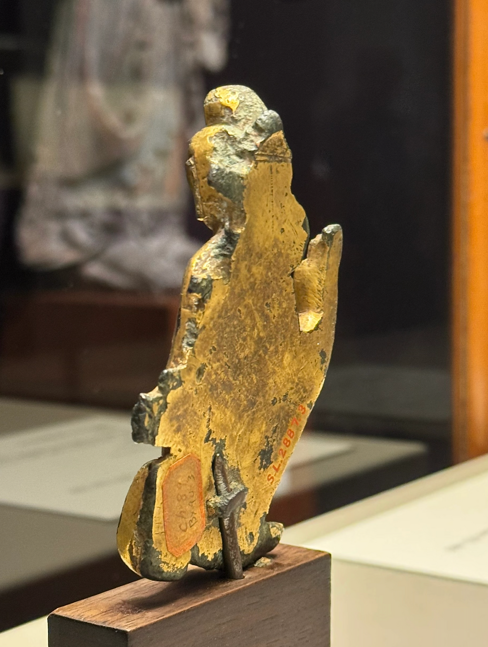 唐代筆記vol.40 根津美術館：唐代鎚鍱銅鎏金五尊佛像，對比兩尊銅鎏金