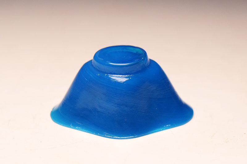 中国有名ブランド 古月軒の、 乾隆ガラス蓋物 中国有名ブランド 古月軒