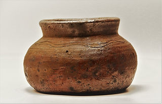 ヨシモ※プロフ必読※ 古備前 室町末期 波状文壺 窯印有 w25w 古備前波状