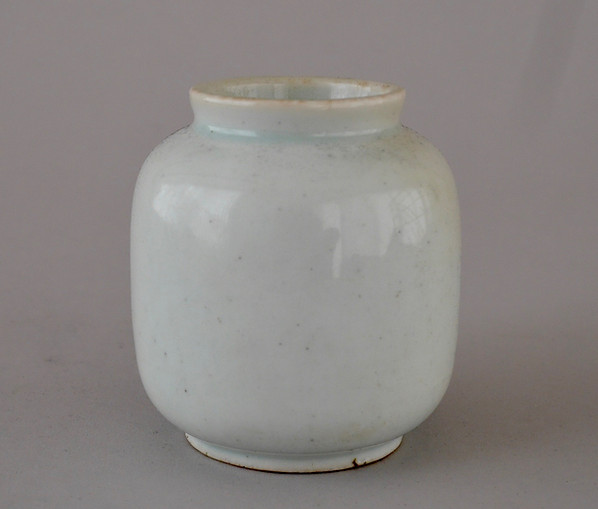 朝鮮美術 陶磁器 | 李朝白磁小壺 李朝後期 18世紀 | gallery陽々youyou