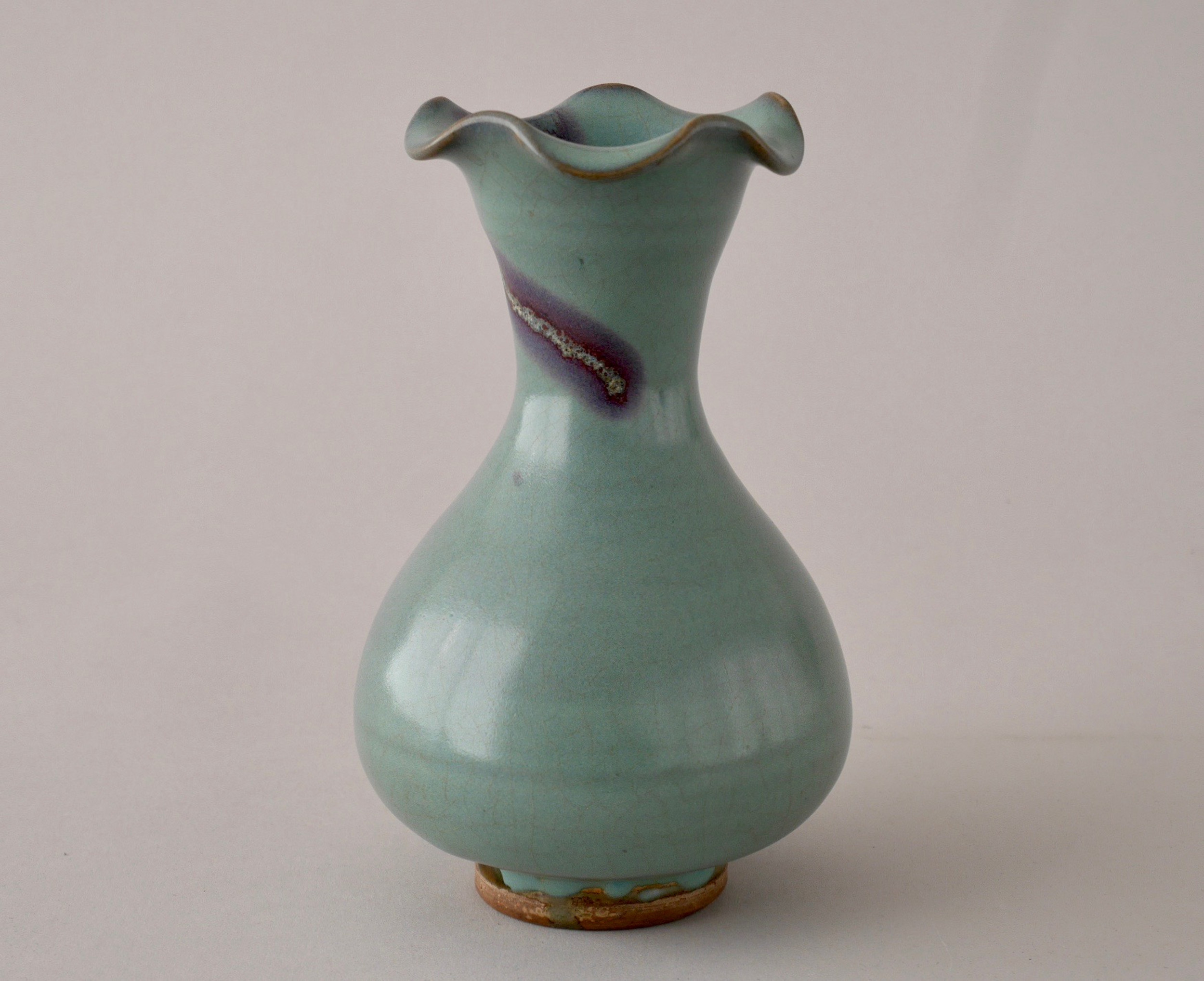 中国美術 陶磁器 | 鈞窯青磁紫班文花口瓶 元 13C | gallery陽々youyou