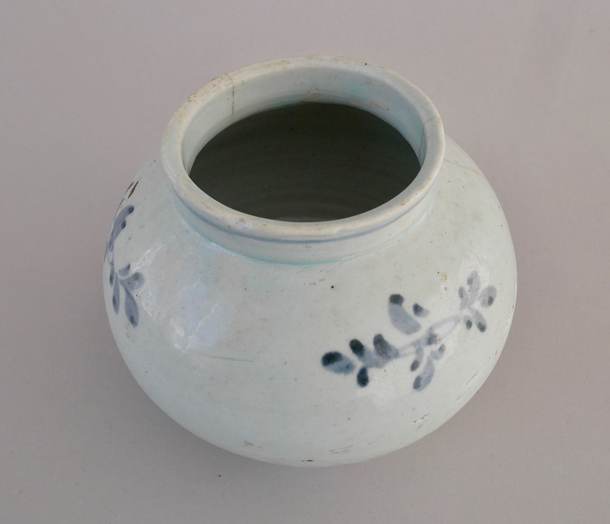 朝鮮美術 李朝 高麗白磁 染付 花文 壷 V R7916B 朝鮮美術 李朝 高麗