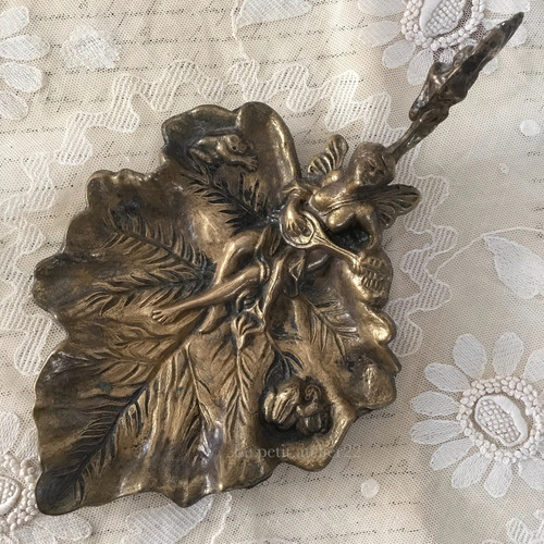 フランスアンティーク アールヌーボー トレイ 真鍮 ブラス レリーフ