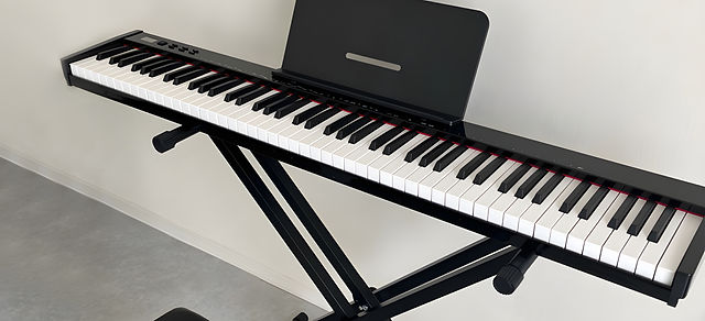 SWAN-S｜88鍵 電子ピアノ 初心者向け・コンパクト設計｜NIKOMAKU