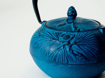 オンラインショップ HOME | 南部鉄器 幸工芸 鉄瓶