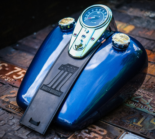 Harley-Davidson 希少 革 メーター ケース タンクパネル Premium Tank