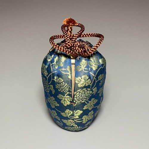 備前肩衝火襷茶入（仕覆：菊唐草） 木村陶峰造 | seishodo.com