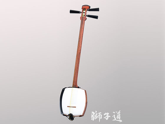 津軽三味線 太棹 3.1cm 花梨 平溝 天然皮 正寸 東触り セミハードケース