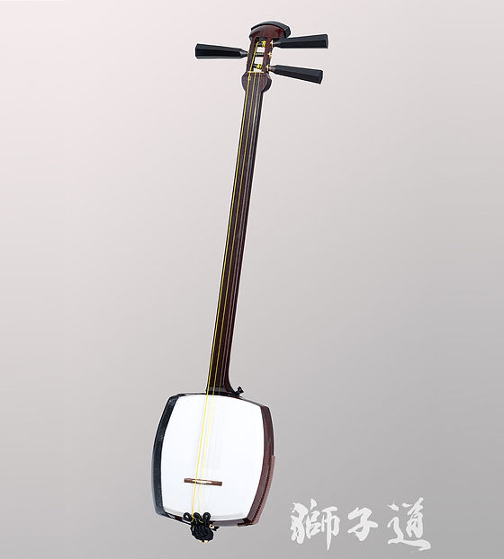 津軽三味線本体のみ（金ホゾ紅木・綾杉胴、東さわり付・三つ折・本皮