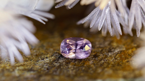 ピンクがかったパープルスピネル 0.86ct | Zakkano