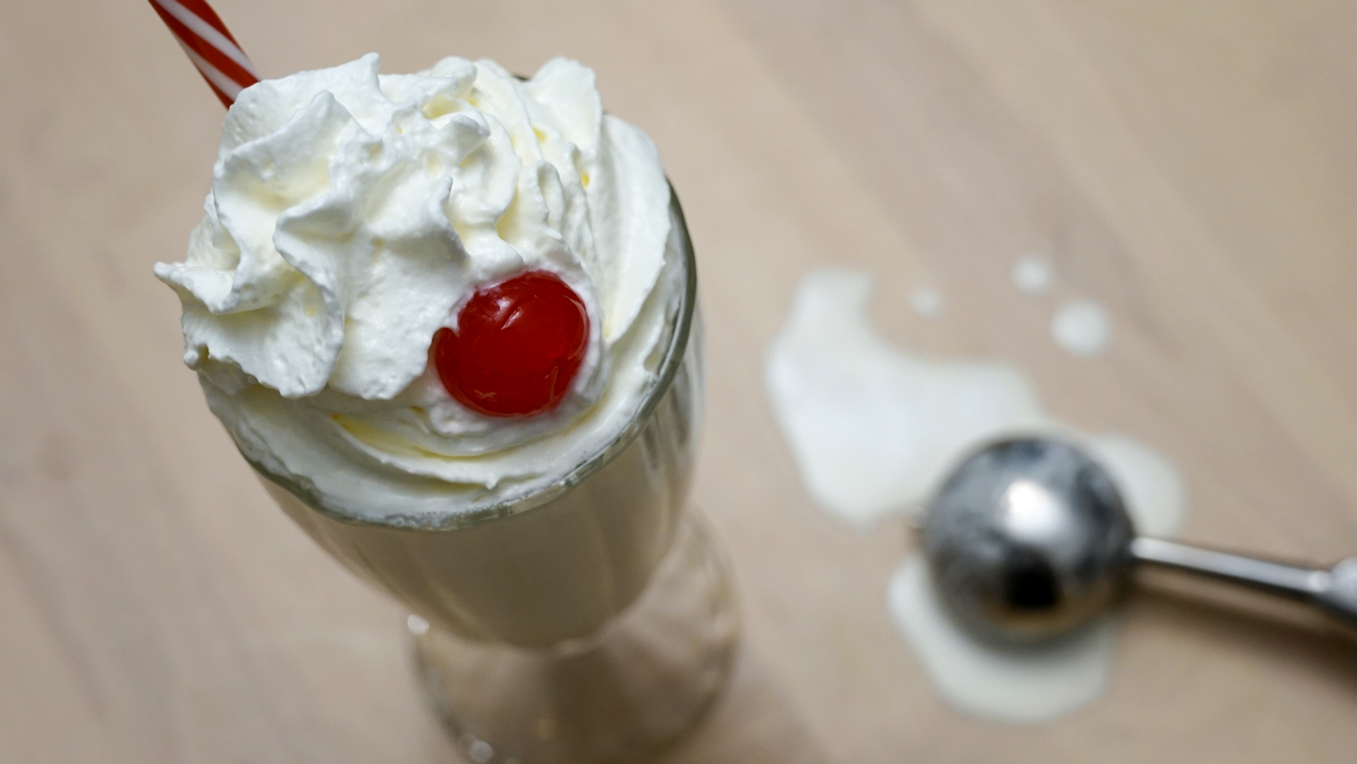 PULP FICTION: $5 milkshake recipe | vanilla diner-style shake